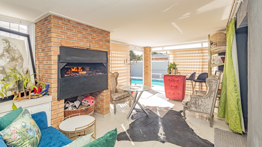 3 Bedroom Property for Sale in Sunningdale Western Cape
